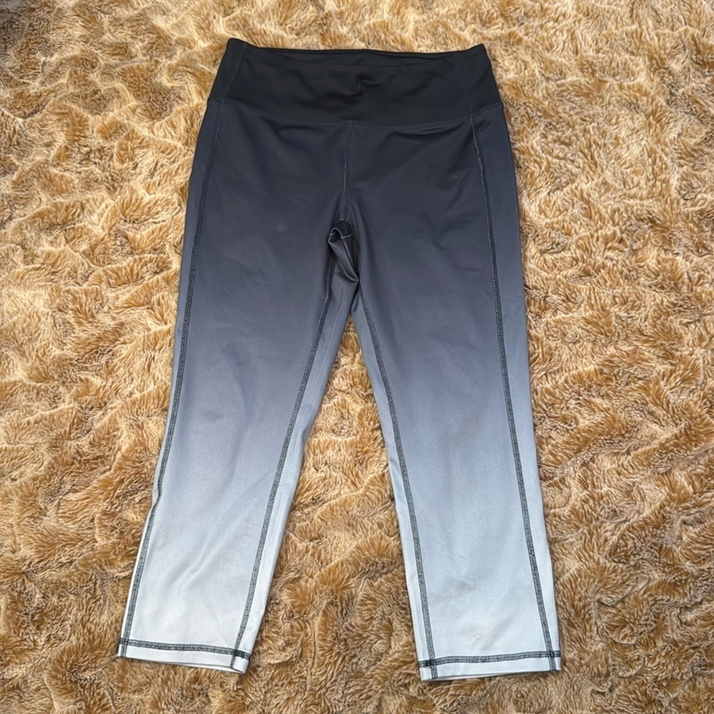 Joe Fresh Gray Ombre Leggings size M